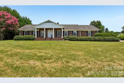 404 N Greenbriar Road, Statesville, NC 28625 - Photo 1