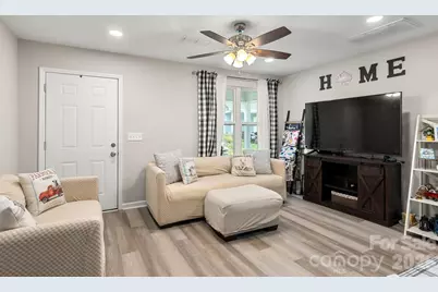 641 Johns Lane, Gastonia, NC 28052 - Photo 14