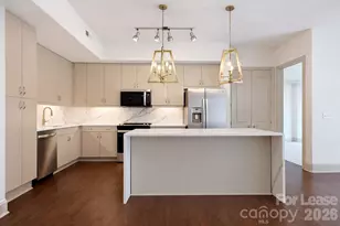 4620 Piedmont Row Dr, Charlotte, NC 28210 - Photo 10