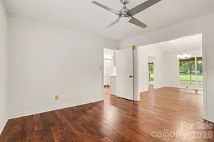 8225 Strawberry Ln, Charlotte, NC 28277 - Photo 12
