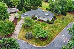 8225 Strawberry Ln, Charlotte, NC 28277 - Photo 36