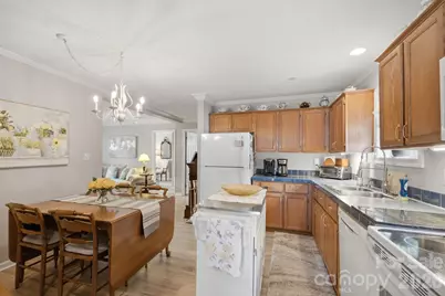 112 W 23rd Street, Newton, NC 28658 - Photo 8