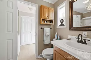 112 W 23rd St, Newton, NC 28658 - Photo 14