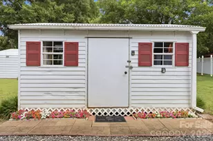 112 W 23rd St, Newton, NC 28658 - Photo 30