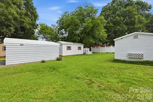 112 W 23rd St, Newton, NC 28658 - Photo 36