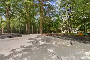 35 Grindstaff Dr, Asheville, NC 28803 - Photo 48