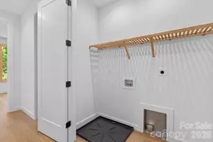 35 Grindstaff Dr, Asheville, NC 28803 - Photo 40