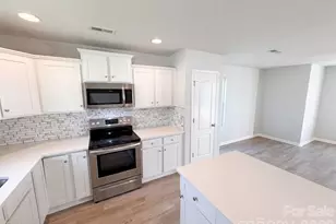 8222 Gabon Ct, Charlotte, NC 28215 - Photo 8