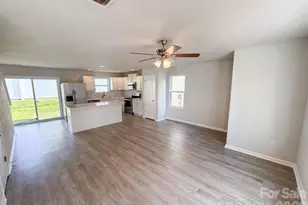 8222 Gabon Ct, Charlotte, NC 28215 - Photo 6