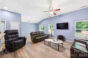 1305 Lauren Village Drive, Charlotte, NC 28213 - Photo 8