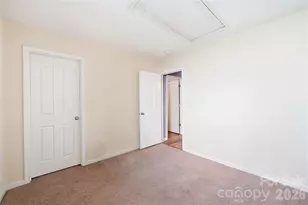 1305 Lauren Village Drive, Charlotte, NC 28213 - Photo 26