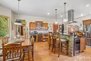 300 Pinnacle Peak Ln, Flat Rock, NC 28731 - Photo 12