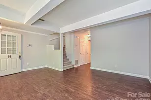 9111 Sharonbrook Dr, Charlotte, NC 28210 - Photo 4
