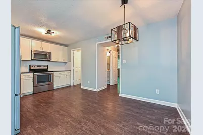 9111 Sharonbrook Drive, Charlotte, NC 28210 - Photo 8
