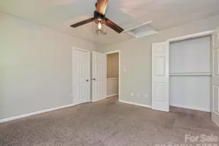 9111 Sharonbrook Dr, Charlotte, NC 28210 - Photo 18