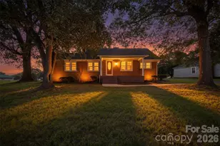 636 Nc 16 Hwy N, Taylorsville, NC 28681 - Photo 1