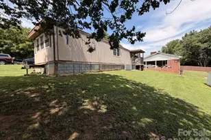 806 Oval St, Kannapolis, NC 28081 - Photo 6