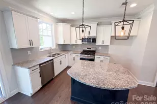 7020 Chrysanthemum Rd, Lancaster, SC 29720 - Photo 2