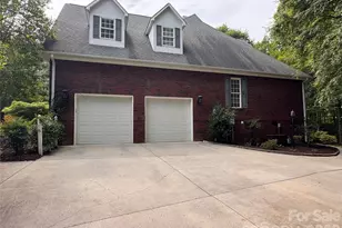 1220 Grun Augen Dr, Richburg, SC 29729 - Photo 2