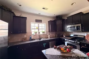 14635 Juventus St, Charlotte, NC 28277 - Photo 4