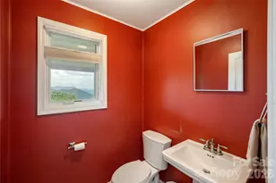 811 Town Mountain Rd, Asheville, NC 28804 - Photo 12