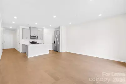 [Address not provided], Charlotte, NC 28216 - Photo 10