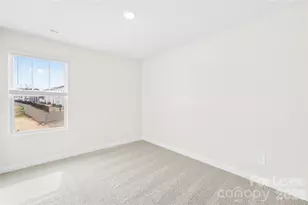 [Address not provided], Charlotte, NC 28216 - Photo 18