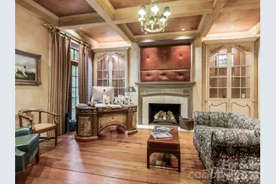 4523 Fox Brook Lane, Charlotte, NC 28211 - Photo 10