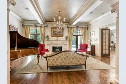 4523 Fox Brook Lane, Charlotte, NC 28211 - Photo 6