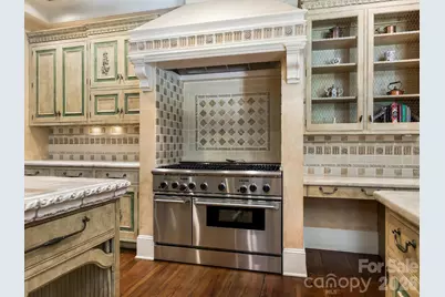 4523 Fox Brook Lane, Charlotte, NC 28211 - Photo 20