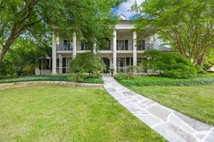 4523 Fox Brook Ln, Charlotte, NC 28211 - Photo 1