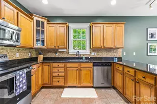 8 Old Farm House Rd, Weaverville, NC 28787 - Photo 12