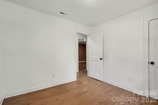 5301 Great Wagon Rd, Charlotte, NC 28215 - Photo 24