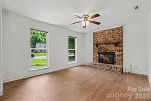 5301 Great Wagon Rd, Charlotte, NC 28215 - Photo 8