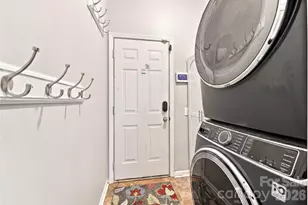 8600 Fieldcroft Dr, Charlotte, NC 28277 - Photo 20