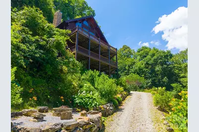 92 Falcons Peak Lane, Whittier, NC 28789 - Photo 4