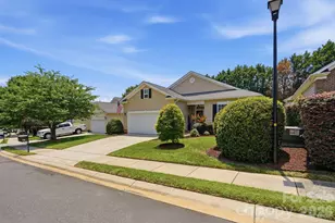 970 Platinum Dr, Fort Mill, SC 29708 - Photo 2