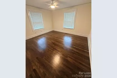 307 19th Avenue NE, Hickory, NC 28601 - Photo 8