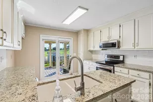203 Royal Ave, Albemarle, NC 28001 - Photo 10