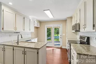 203 Royal Ave, Albemarle, NC 28001 - Photo 2