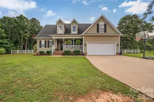 2114 Pinnacle View Dr, Kings Mountain, NC 28086 - Photo 1