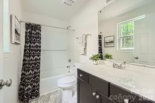 1614 Ct Brks Cir, Charlotte, NC 28212 - Photo 20