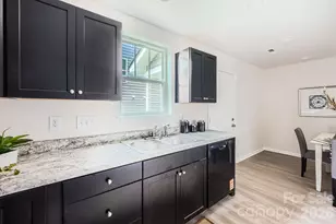1614 Ct Brks Cir, Charlotte, NC 28212 - Photo 16