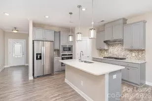 8528 Pennegrove Cir, Charlotte, NC 28214 - Photo 6