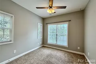 10560 Rocky Ford Club Rd, Charlotte, NC 28269 - Photo 22