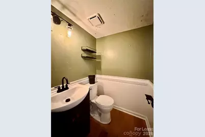 11809 Lansbury Court, Charlotte, NC 28226 - Photo 14