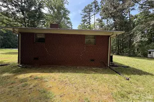 3832 Dallas Cherryville Hwy, Bessemer City, NC 28016 - Photo 4