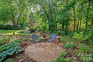 105 Welwyn Ln, Asheville, NC 28805 - Photo 6