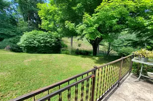 886 Hanging Rock Rd, Spruce Pine, NC 28777 - Photo 36