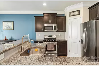 204 Kingston Drive, Mount Holly, NC 28120 - Photo 18
